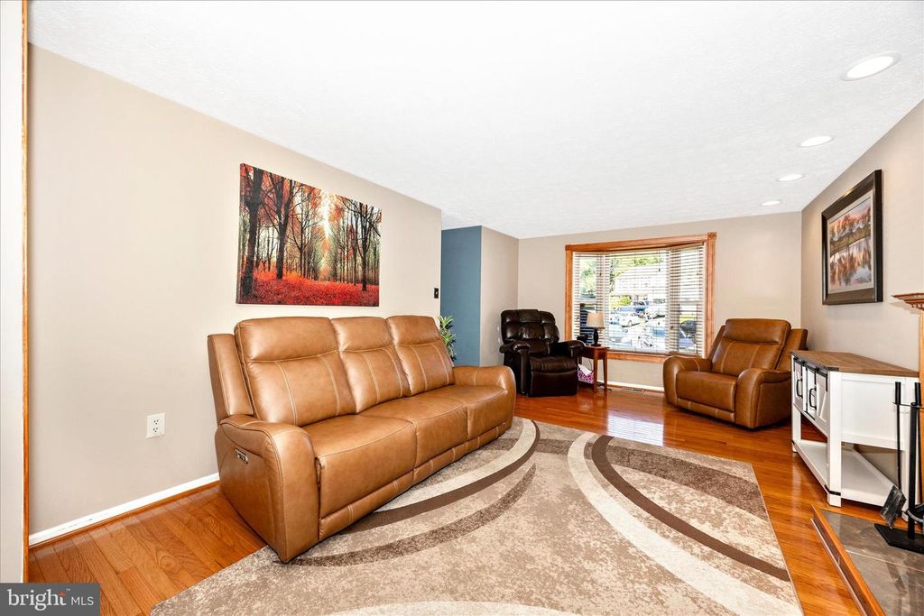 Image 13 of property listing at 19708 MIDAS CT, Gaithersburg, MD 20879