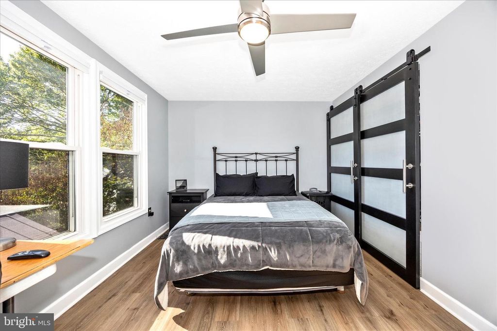 Image 27 of property listing at 19708 MIDAS CT, Gaithersburg, MD 20879