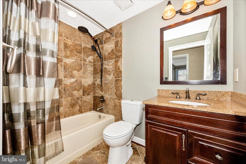 Image 31 of property listing at 19708 MIDAS CT, Gaithersburg, MD 20879