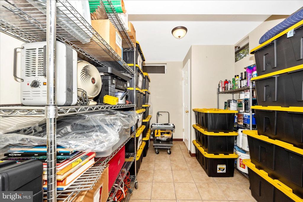 Image 35 of property listing at 19708 MIDAS CT, Gaithersburg, MD 20879