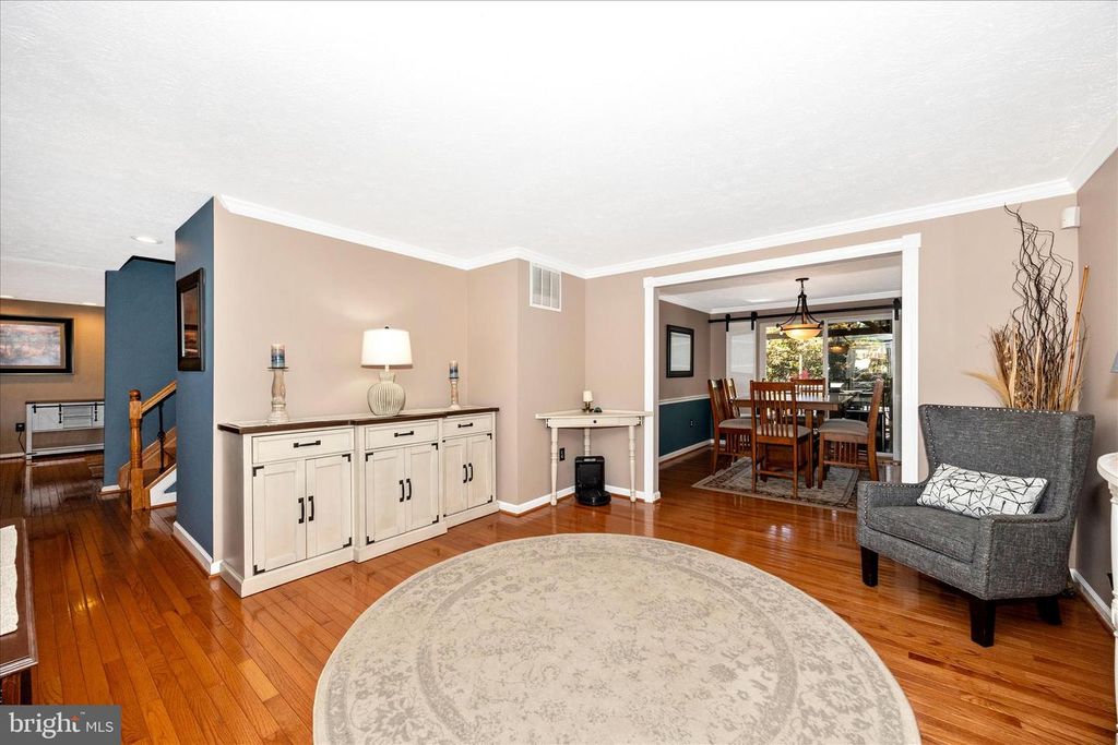 Image 6 of property listing at 19708 MIDAS CT, Gaithersburg, MD 20879