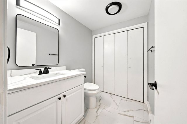 34 Woodland Park Dr 34, Haverhill, MA 01830