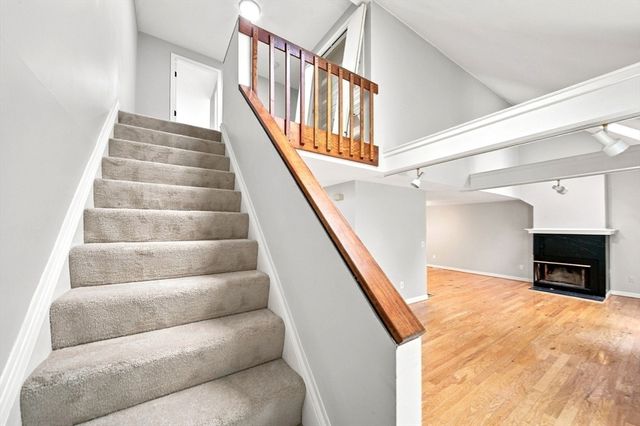 34 Woodland Park Dr 34, Haverhill, MA 01830
