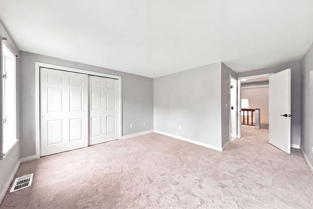 34 Woodland Park Dr 34, Haverhill, MA 01830