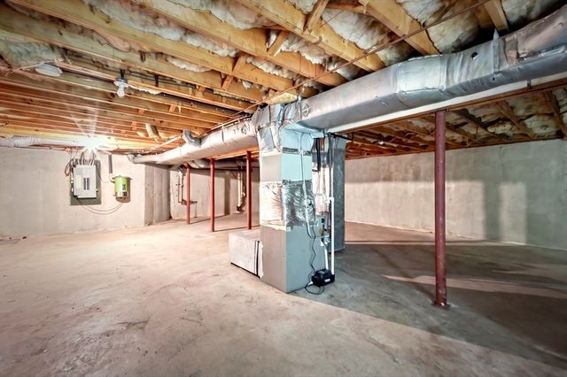 34 Woodland Park Dr 34, Haverhill, MA 01830