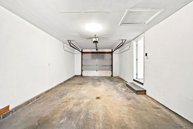34 Woodland Park Dr 34, Haverhill, MA 01830