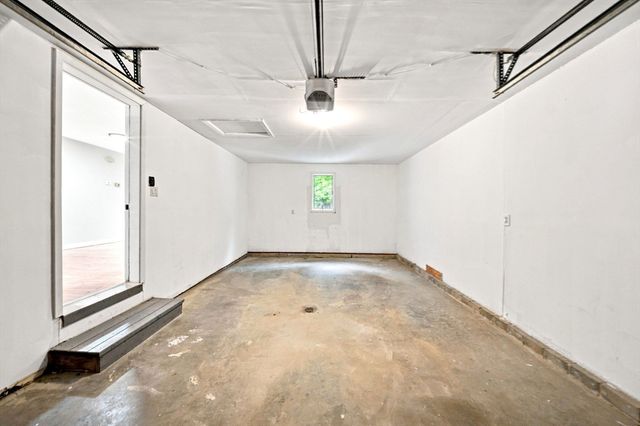 34 Woodland Park Dr 34, Haverhill, MA 01830