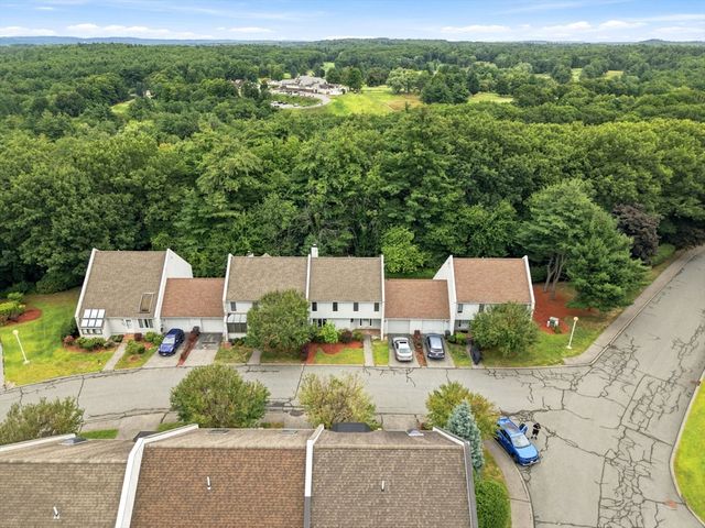 34 Woodland Park Dr 34, Haverhill, MA 01830