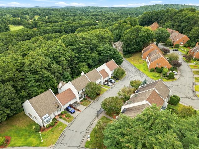 34 Woodland Park Dr 34, Haverhill, MA 01830