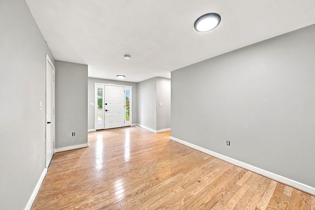 34 Woodland Park Dr 34, Haverhill, MA 01830