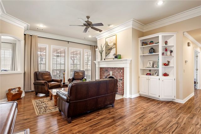 1710 S 42nd Street, Rogers, AR 72758