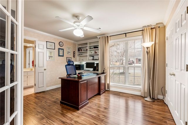 1710 S 42nd Street, Rogers, AR 72758