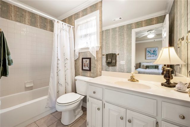 1710 S 42nd Street, Rogers, AR 72758