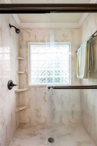 1710 S 42nd Street, Rogers, AR 72758