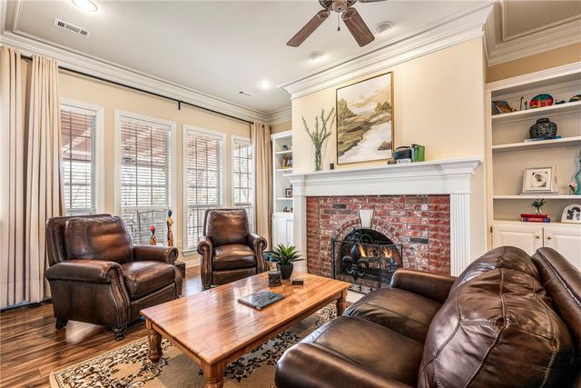 1710 S 42nd Street, Rogers, AR 72758