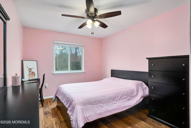 4 Osprey Court, Howell, NJ 07731