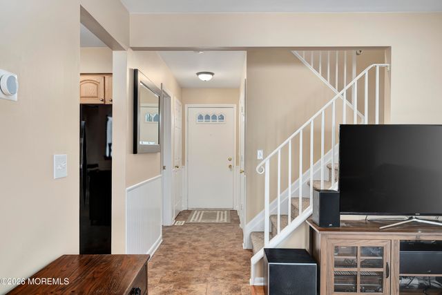 4 Osprey Court, Howell, NJ 07731