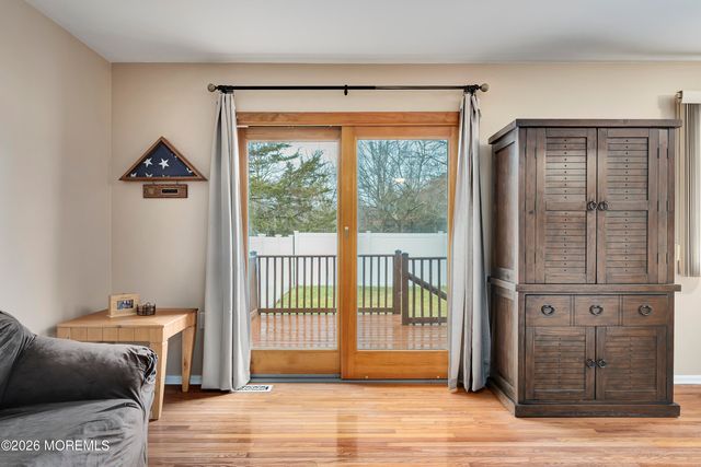 4 Osprey Court, Howell, NJ 07731