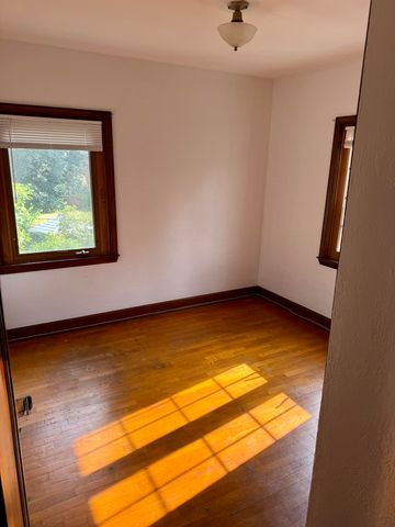 706 S Arnold Street, Pleasant, MI 48858