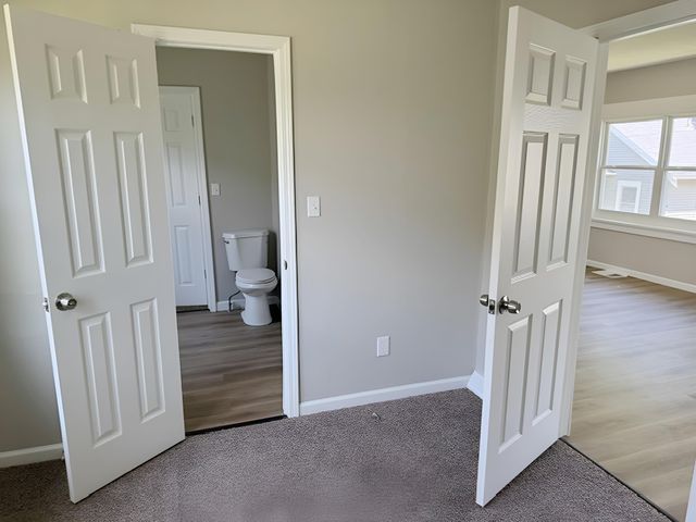 1822 SE Mt Vernon Road, Cedar Rapids, IA 52403