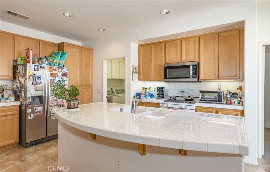 Image 9 of property listing at 1567 Quiet, Beaumont, CA 92223