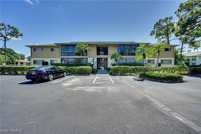 5712 Foxlake DR 3, North Fort Myers, FL 33917