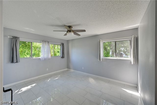 5712 Foxlake DR 3, North Fort Myers, FL 33917