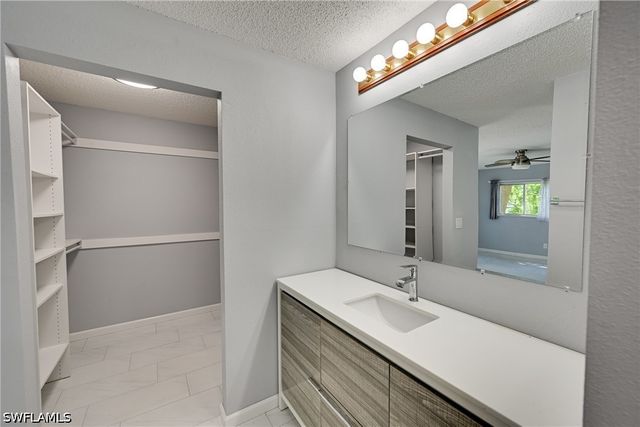 5712 Foxlake DR 3, North Fort Myers, FL 33917
