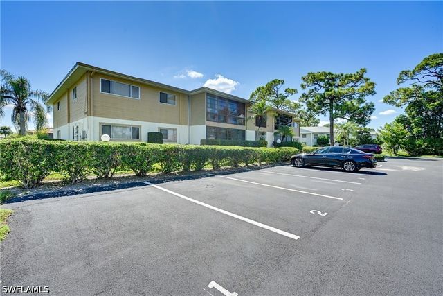 5712 Foxlake DR 3, North Fort Myers, FL 33917