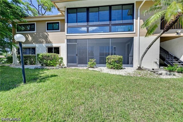 5712 Foxlake DR 3, North Fort Myers, FL 33917