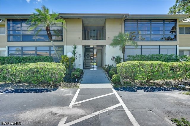 5712 Foxlake DR 3, North Fort Myers, FL 33917