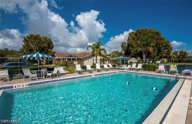 5712 Foxlake DR 3, North Fort Myers, FL 33917