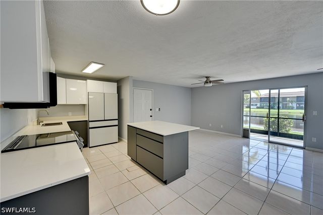 5712 Foxlake DR 3, North Fort Myers, FL 33917