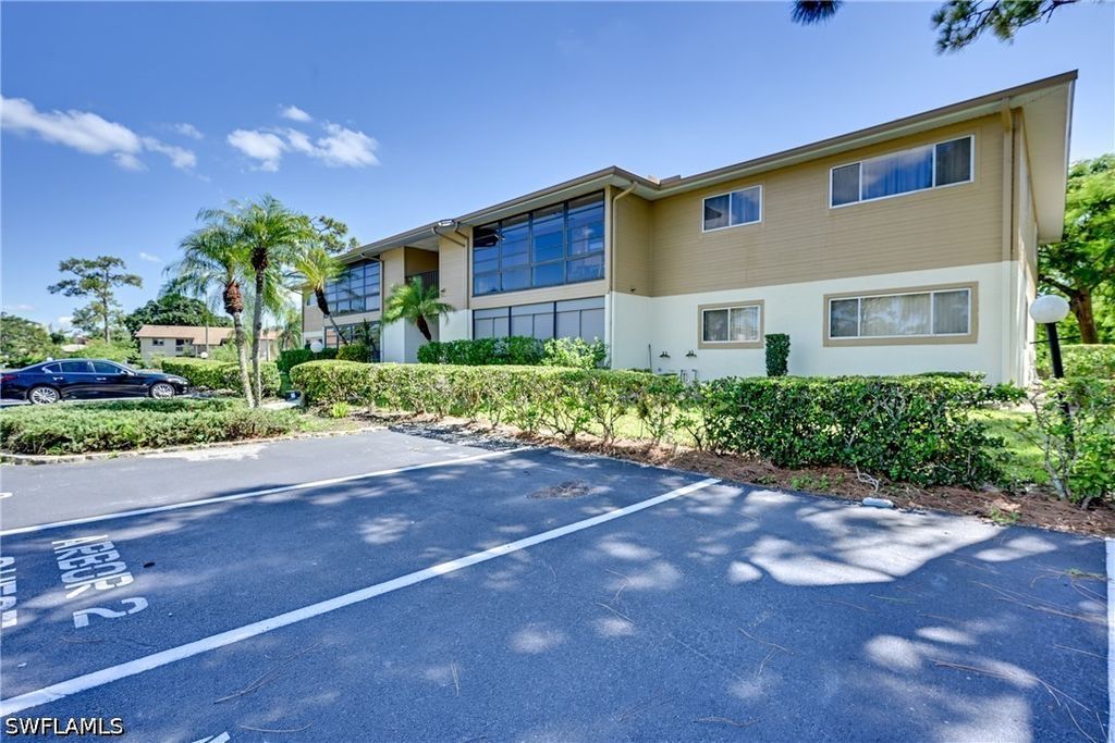 5712 Foxlake DR 3, North Fort Myers, FL 33917