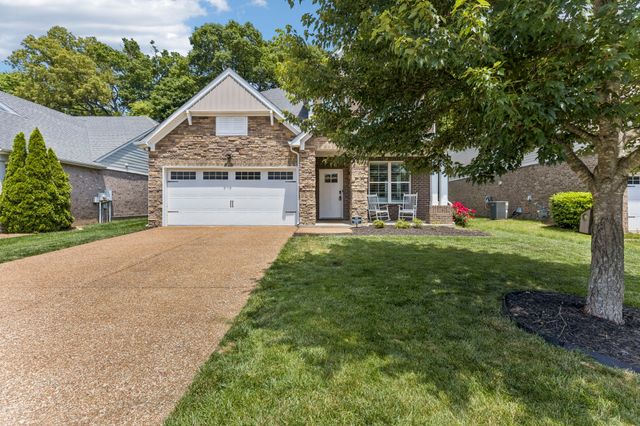 744 Bench Ln, Mount Juliet, TN 37122