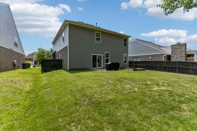 744 Bench Ln, Mount Juliet, TN 37122