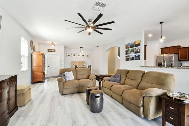1116 SEMINOLE SKY DRIVE, Ruskin, FL 33570