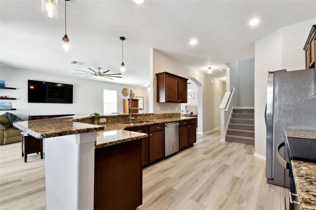 1116 SEMINOLE SKY DRIVE, Ruskin, FL 33570