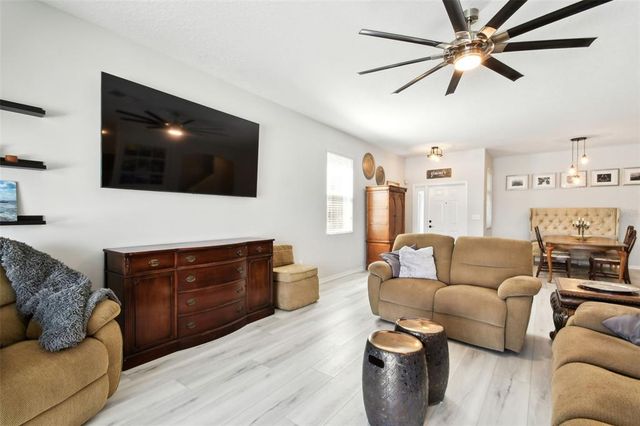 1116 SEMINOLE SKY DRIVE, Ruskin, FL 33570