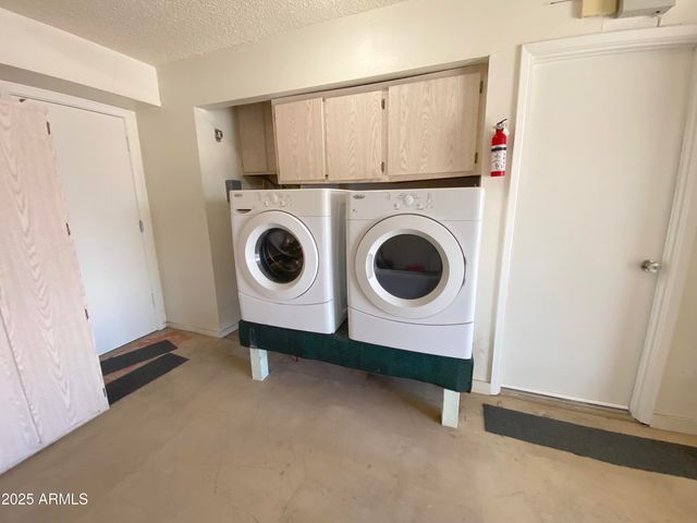 10417 N 95TH Drive B, Peoria, AZ 85345