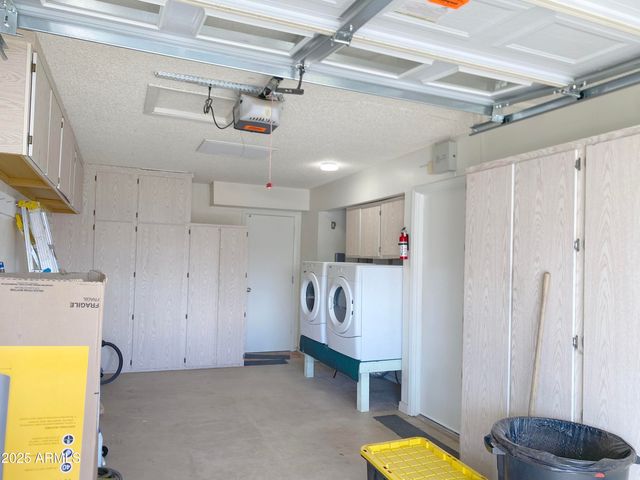 10417 N 95TH Drive B, Peoria, AZ 85345