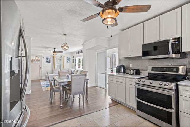 3037 Cox Avenue, Rotterdam, NY 12306