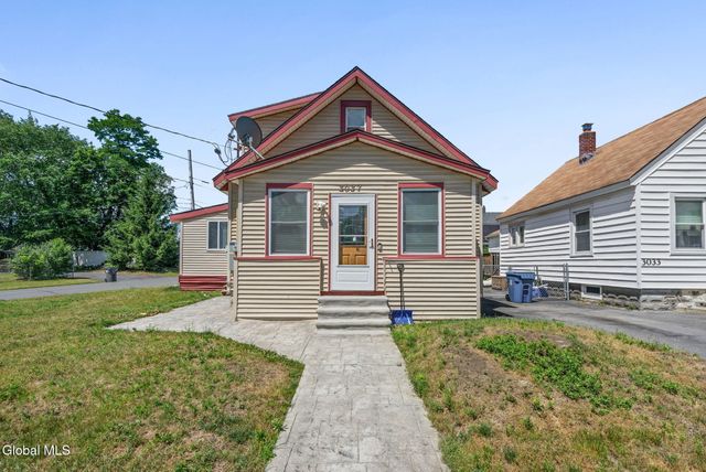 3037 Cox Avenue, Rotterdam, NY 12306