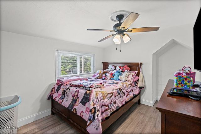 3037 Cox Avenue, Rotterdam, NY 12306