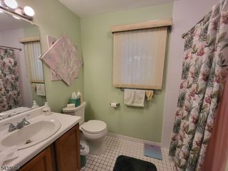 2 Grand Ave 4, Hawthorne Boro, NJ 07506