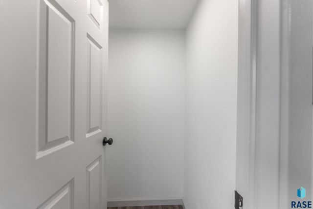 808 S Beta Pl Place, Sioux Falls, SD 67106