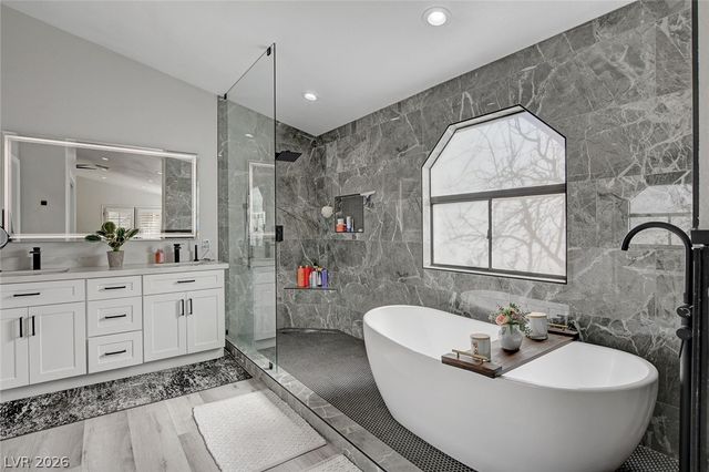5429 Painted Sunrise Drive, Las Vegas, NV 89149