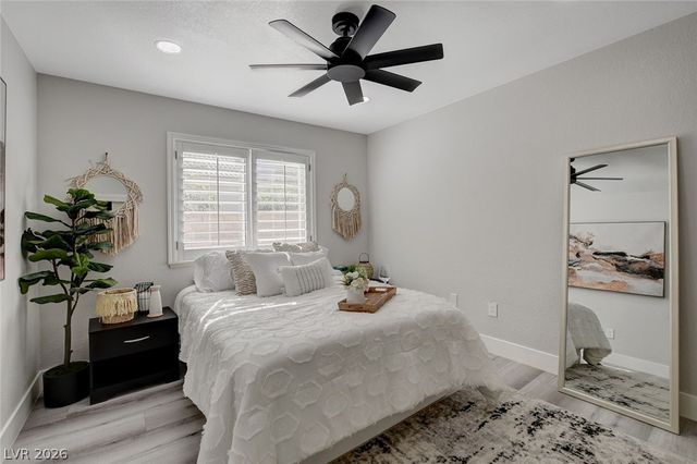 5429 Painted Sunrise Drive, Las Vegas, NV 89149