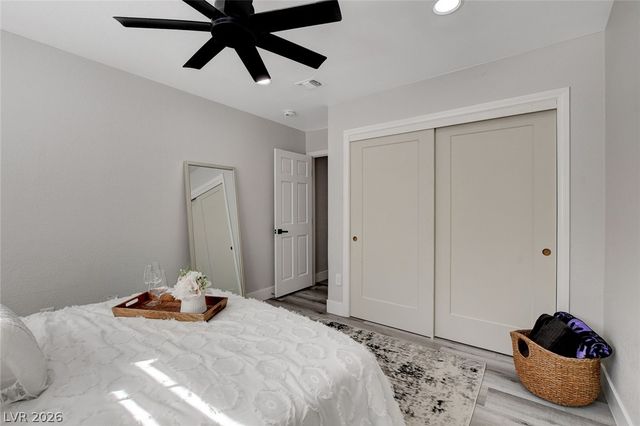 5429 Painted Sunrise Drive, Las Vegas, NV 89149