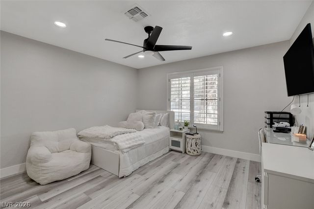 5429 Painted Sunrise Drive, Las Vegas, NV 89149